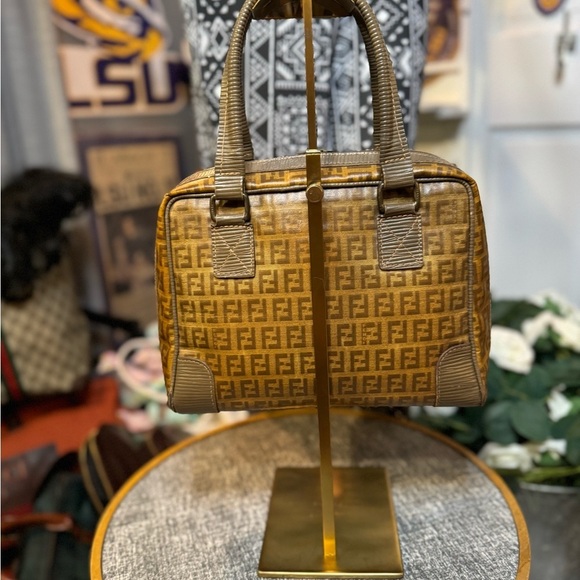 🔥FENDI—ZUCCHINO SATCHEL—VINTAGE🔥 - Picture 3 of 16